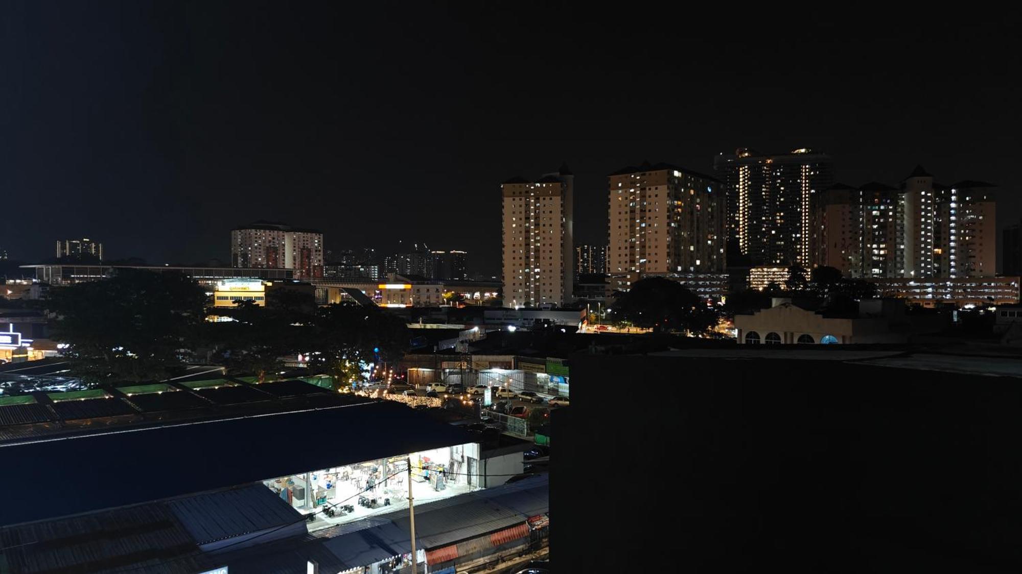 Weiss Hotels Kepong Baru Kampong Jawa Tengah Esterno foto
